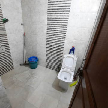 Bathroom in 2 BHK Builder Floor at Malviya Nagar – for Rent