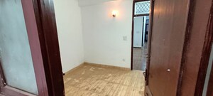 Room in 1 BHK Builder Floor at Saket – for Rent