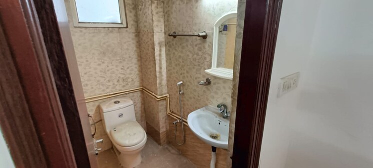 Bathroom, saket 1 Bedroom 450 Sq.Ft. Builder Floor In Saket Delhi 9474304