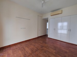 Room in 2 BHK Apartment at Ireo The Grand Arch, Sector 58 – for Rent