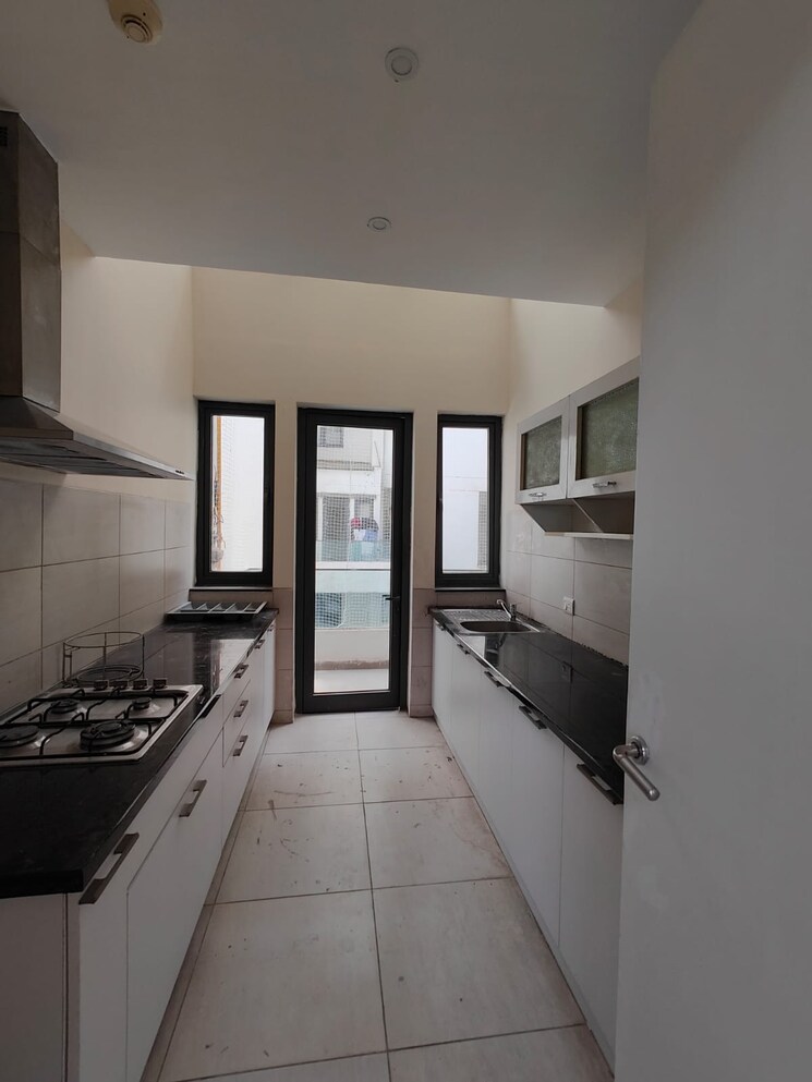 Kitchen, ireo-the-grand-arch 2 Bedroom 1595 Sq.Ft. Apartment In Sector 58 Gurgaon 9474301