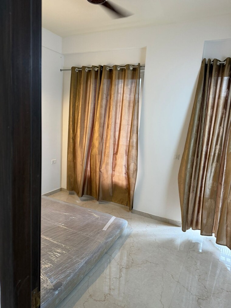 Bedroom, smart-world-orchard 3 Bedroom 1650 Sq.Ft. Builder Floor In Sector 61 Gurgaon 9474315