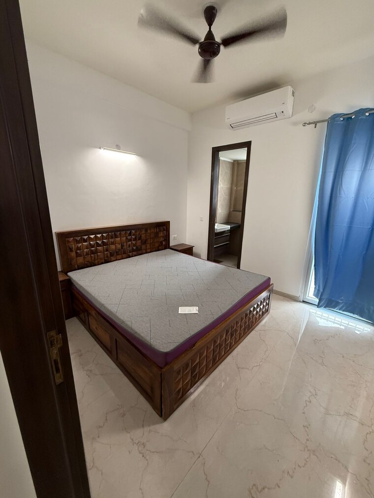 Bedroom, smart-world-orchard 3 Bedroom 1650 Sq.Ft. Builder Floor In Sector 61 Gurgaon 9474315