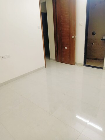 1.5 BHK Apartment For Rent in Stargaze Royal Glen, Ghorpadi