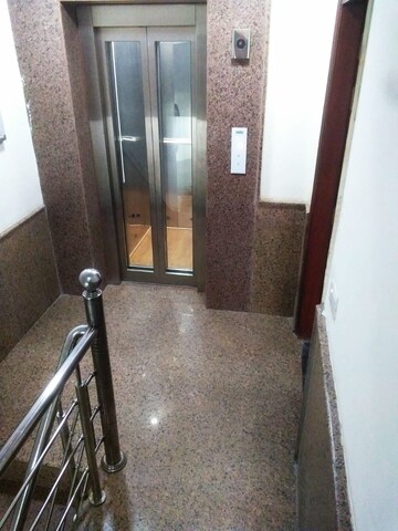 Building Lobby in 2 BHK Builder Floor at Royal Homez, Sector 43 – for Rent