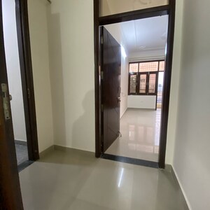  1 BHK Builder Floor at Chattarpur – for Rent