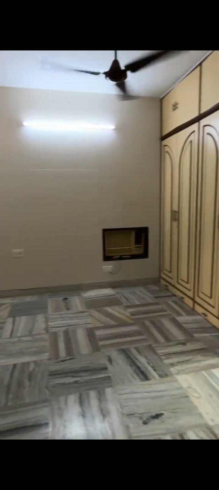 Bathroom, ic colony 2 Bedroom 630 Sq.Ft. Apartment In Ic Colony Mumbai 9474336