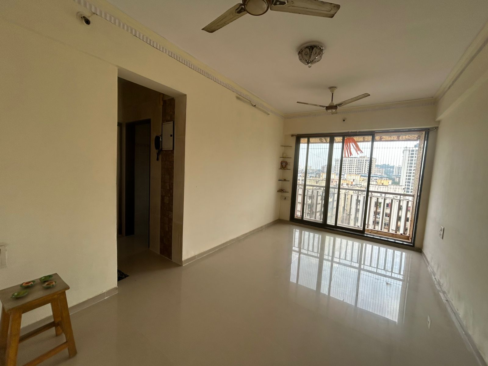 1 BHK + Pooja Room 350 Sq.Ft. Apartment in Hiranandani Estate Queens