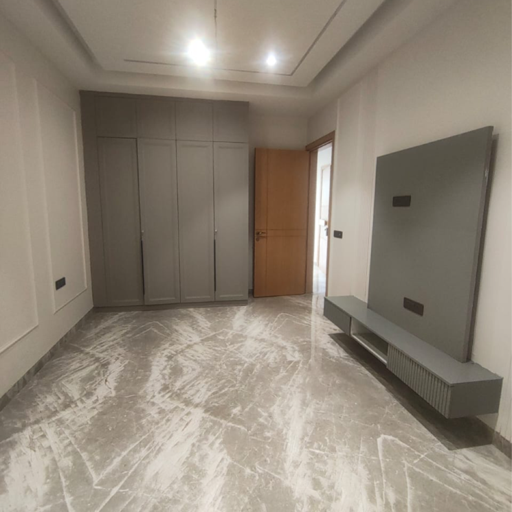 Room, vikas puri 3 Bedroom 200 Sq.Yd. Builder Floor In Vikas Puri Delhi 9474447