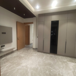 Room in 3 BHK Builder Floor at Vikas Puri – for Sale