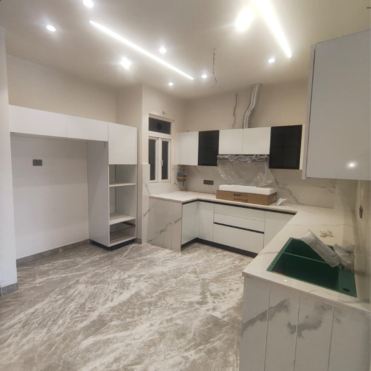 Bedroom, vikas puri 3 Bedroom 200 Sq.Yd. Builder Floor In Vikas Puri Delhi 9474447