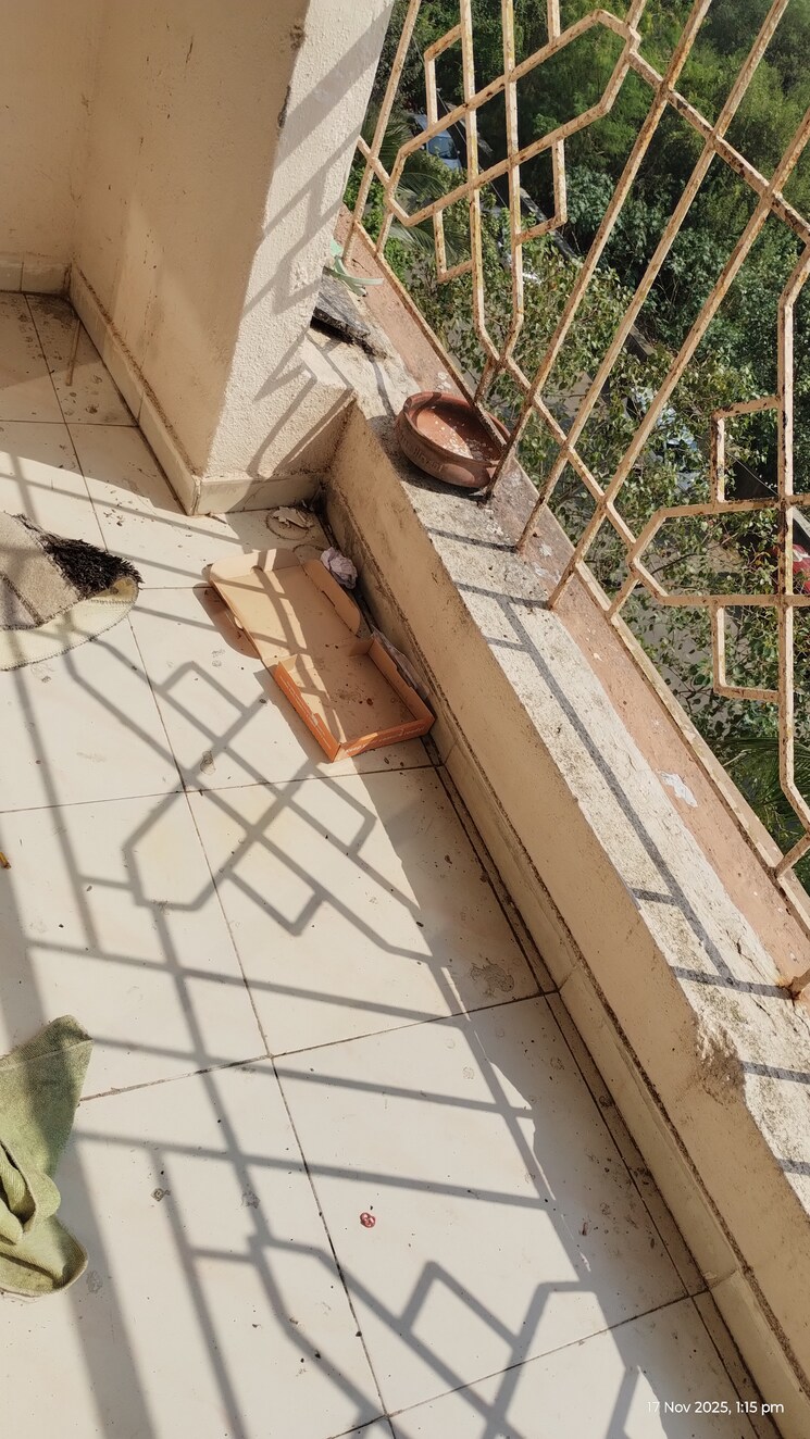 Balcony, kandivali west 1 Bedroom 580 Sq.Ft. Apartment In Kandivali West Mumbai 9474375