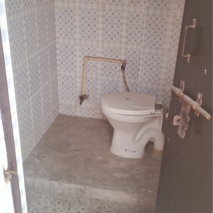 Bathroom, shakti khand iii 1 Bedroom 650 Sq.Ft. Builder Floor In Shakti Khand Iii Ghaziabad 9474366
