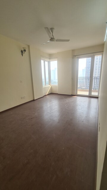 Room in 3 BHK Apartment at 3C Orris Greenopolis, Sector 89 – for Rent