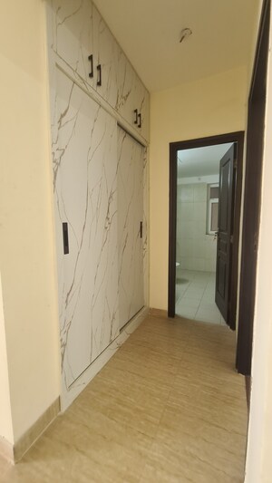 Room in 3 BHK Apartment at 3C Orris Greenopolis, Sector 89 – for Rent