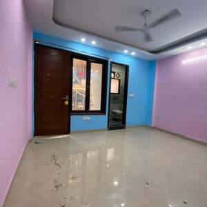 Room in 3 BHK Builder Floor at Chattarpur – for Rent