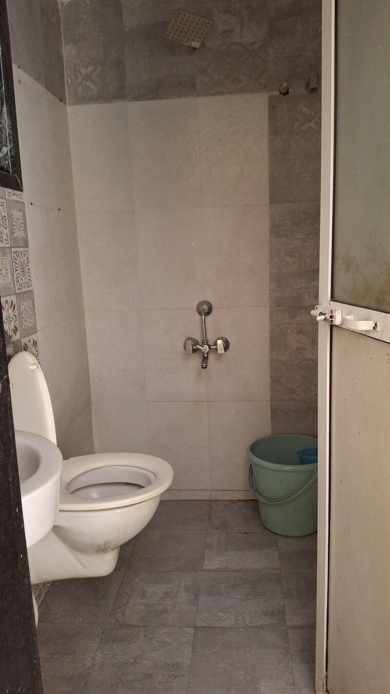 Bathroom, platinum-regalo 2 Bedroom 1000 Sq.Ft. Apartment In Ulwe Navi Mumbai 9474397