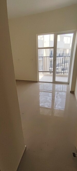 Room in 2 BHK Apartment at Signature The Serenas, Sohna Sector 36 – for Rent