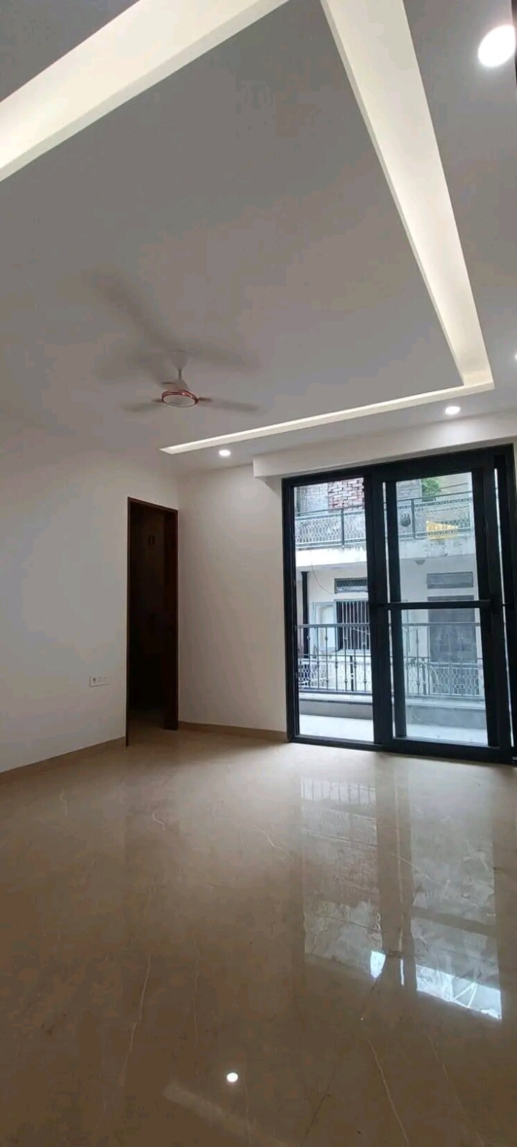 Room, palm-residency-chhatarpur 3 Bedroom 1500 Sq.Ft. Builder Floor In Chattarpur Delhi 9474406