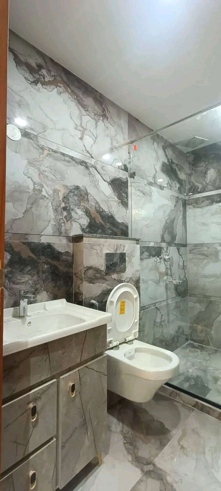 Bathroom, palm-residency-chhatarpur 3 Bedroom 1500 Sq.Ft. Builder Floor In Chattarpur Delhi 9474406