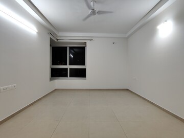 Room in 3 BHK Apartment at Bhartiya Nikoo Homes Phase 2, Thanisandra Main Road – for Rent