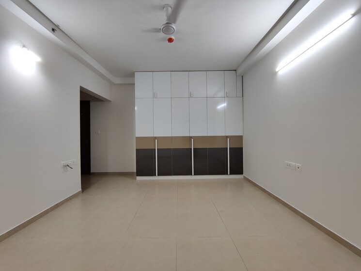 Room, bhartiya-nikoo-homes-phase-2 3 Bedroom 1637 Sq.Ft. Apartment In Thanisandra Main Road Bangalore 9474395