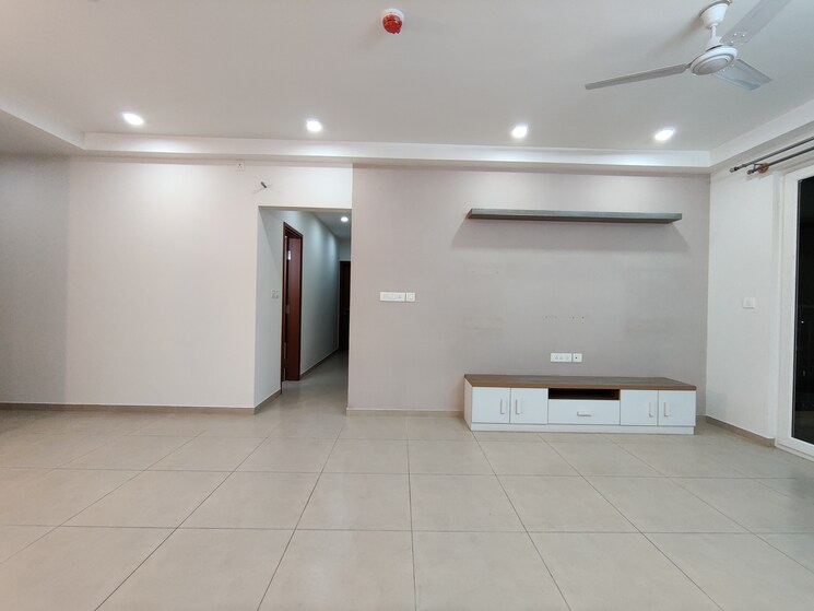 Room, bhartiya-nikoo-homes-phase-2 3 Bedroom 1637 Sq.Ft. Apartment In Thanisandra Main Road Bangalore 9474395