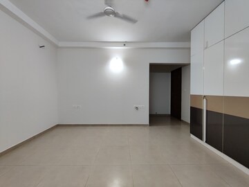 Room in 3 BHK Apartment at Bhartiya Nikoo Homes Phase 2, Thanisandra Main Road – for Rent