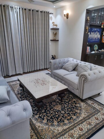 Living Room in 3 BHK Apartment at Orchid Petals, Sector 49 – for Rent