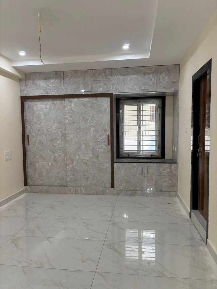 Room, kanuru 3 Bedroom 2400 Sq.Ft. Apartment In Kanuru Vijayawada 9474431