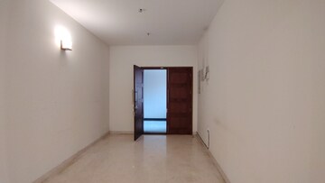 Room in 4 BHK Apartment at Prestige White Meadows, Whitefield – for Sale