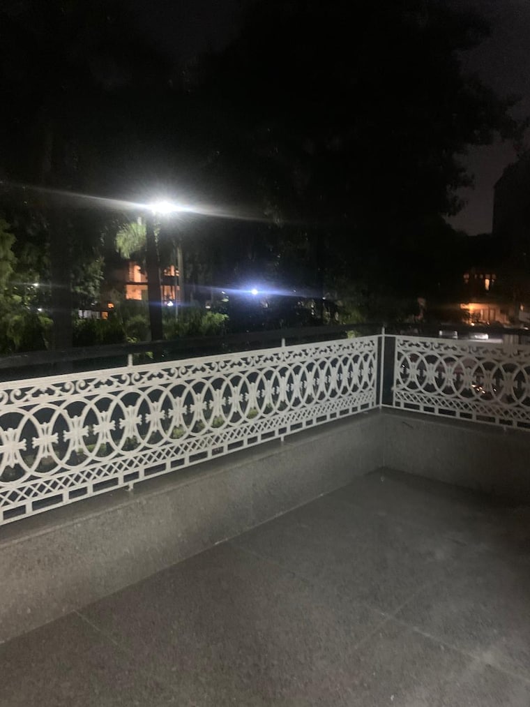 Balcony, nehru enclave 3 Bedroom 1850 Sq.Ft. Builder Floor In Nehru Enclave Delhi 9474455