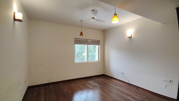 Room in 4 BHK Apartment at Prestige White Meadows, Whitefield – for Sale