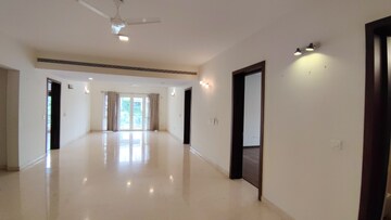 Room in 4 BHK Apartment at Prestige White Meadows, Whitefield – for Sale