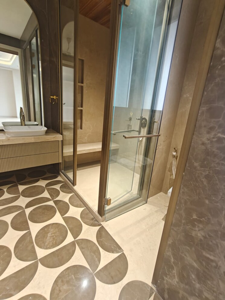 Balcony, greater kailash i 4 Bedroom 4500 Sq.Ft. Builder Floor In Greater Kailash I Delhi 9474490