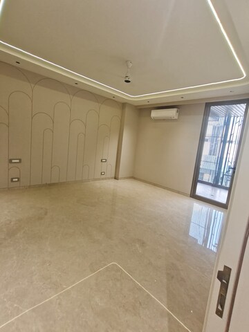 Room in 4 BHK Builder Floor at Greater Kailash I – for Sale