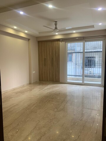 Room in 4 BHK Builder Floor at Greater Kailash I – for Sale