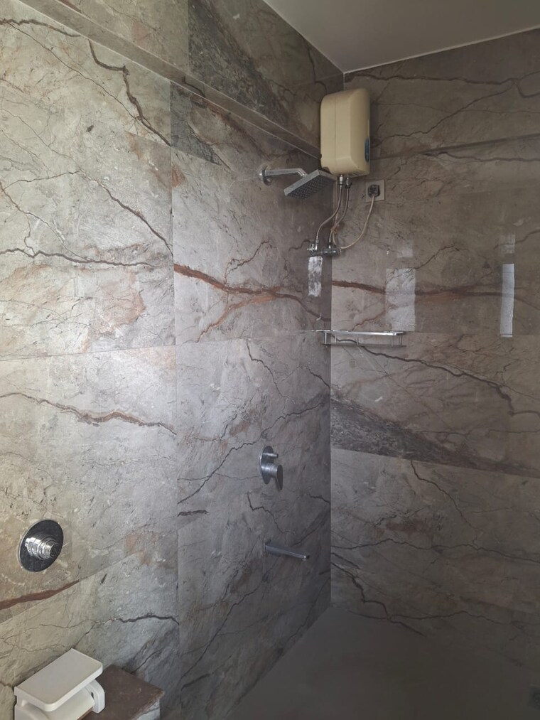 Bathroom, sugee-laxmi-niwas 2 Bedroom 720 Sq.Ft. Apartment In Dadar West Mumbai 9474481