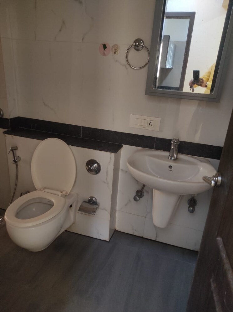 Bathroom, k-raheja-heights 1 Bedroom 600 Sq.Ft. Apartment In Malad East Mumbai 9474475