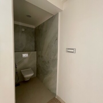 Furnished Amenities in 4 BHK Apartment at Ajmera Prive, Juhu – for Sale