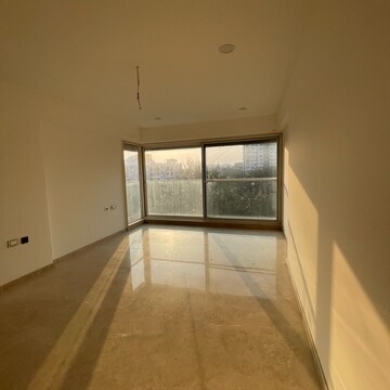 Room in 4 BHK Apartment at Ajmera Prive, Juhu – for Sale