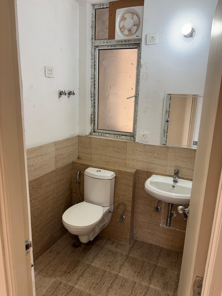 Bathroom, ats-allure 3 Bedroom 1350 Sq.Ft. Apartment In Sector 22d Yamuna Expressway Greater Noida 9474517