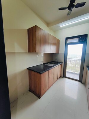 Room in 1 BHK Apartment at Raj Residency Kasarvadavali, Kasarvadavali – for Rent