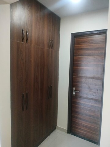 Furnished Amenities in 3 BHK Builder Floor at M3M Atrium, Sector 57 – for Rent