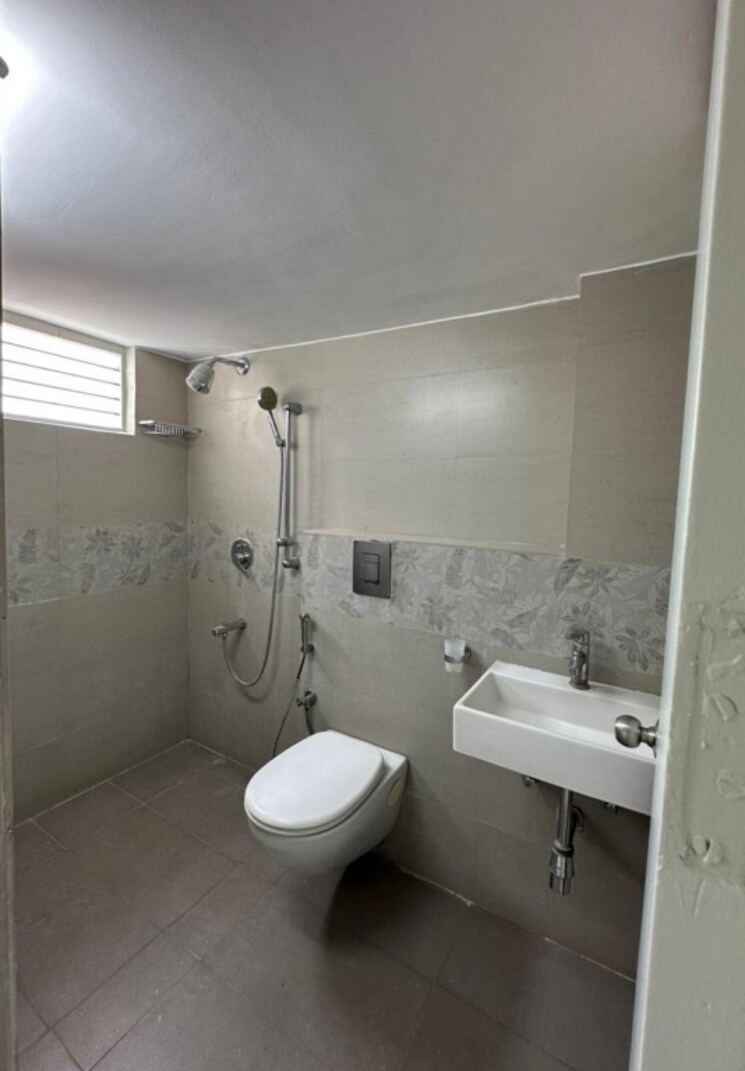 Attached Bathroom, ameerpet 3 Bedroom 1420 Sq.Ft. Apartment In Ameerpet Hyderabad 9474578
