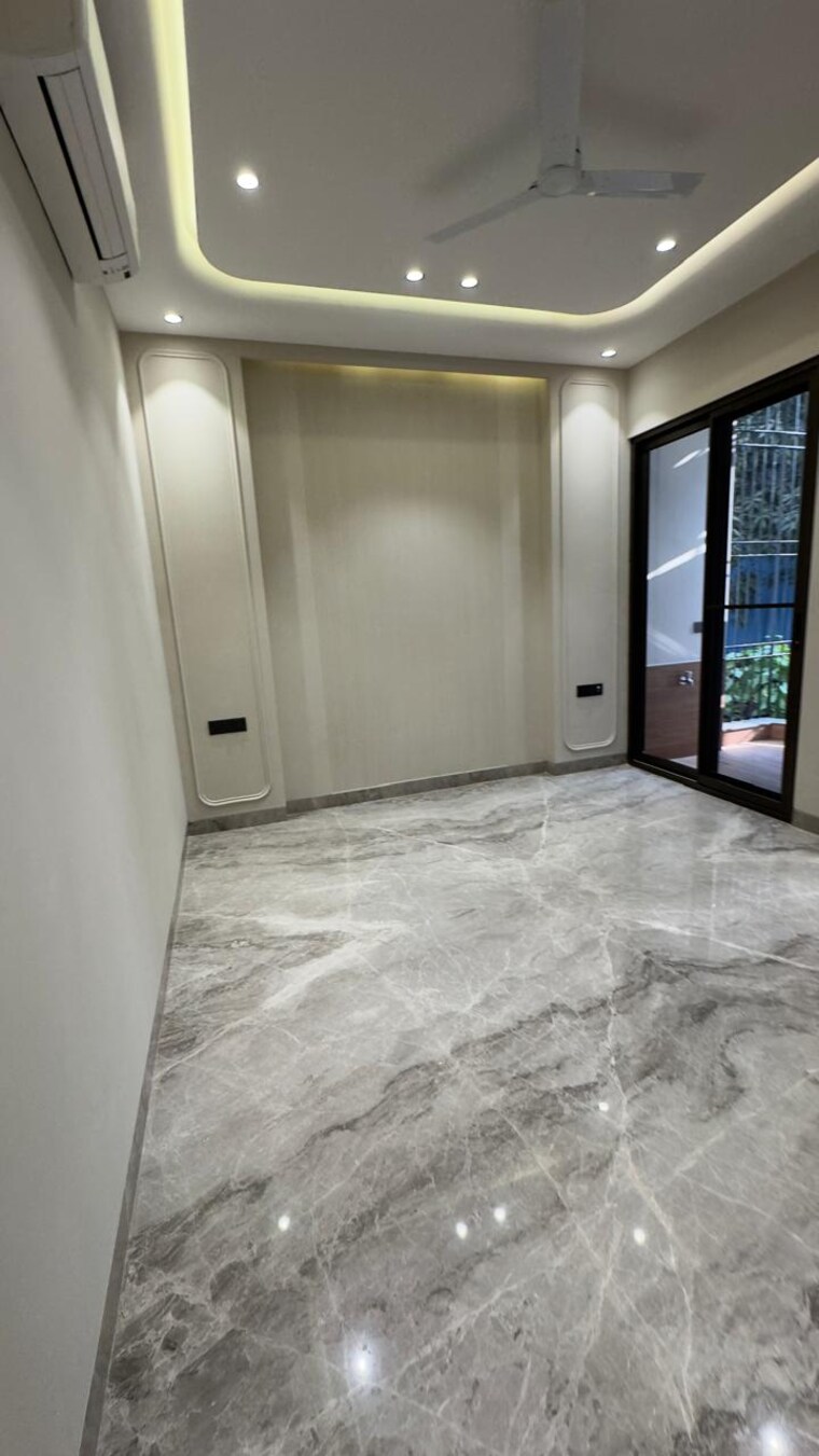 Room, safdarjung enclave 4 Bedroom 2259 Sq.Ft. Builder Floor In Safdarjung Enclave Delhi 9474573