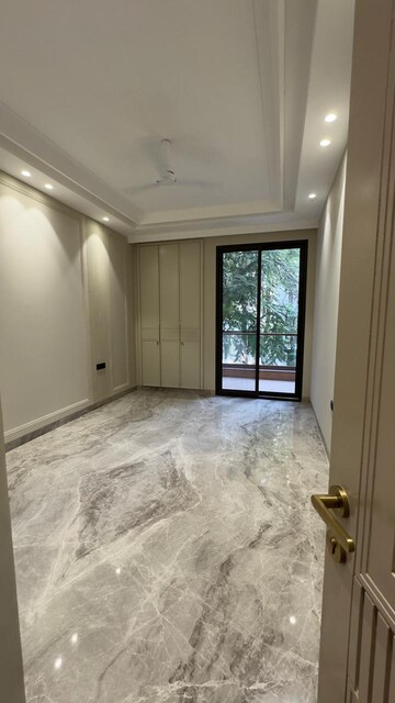 Bedroom in 4 BHK Builder Floor at Safdarjung Enclave – for Sale