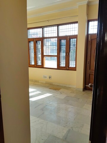Room in 3 BHK Apartment at Panchkula Urban Estate – for Sale