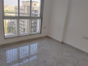 Room in 2 BHK Apartment at Shraddha Priva, Mulund West – for Rent