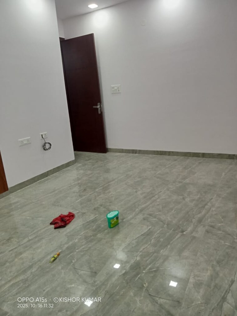 Room, vasant kunj 4 Bedroom 2500 Sq.Ft. Apartment In Vasant Kunj Delhi 9474619